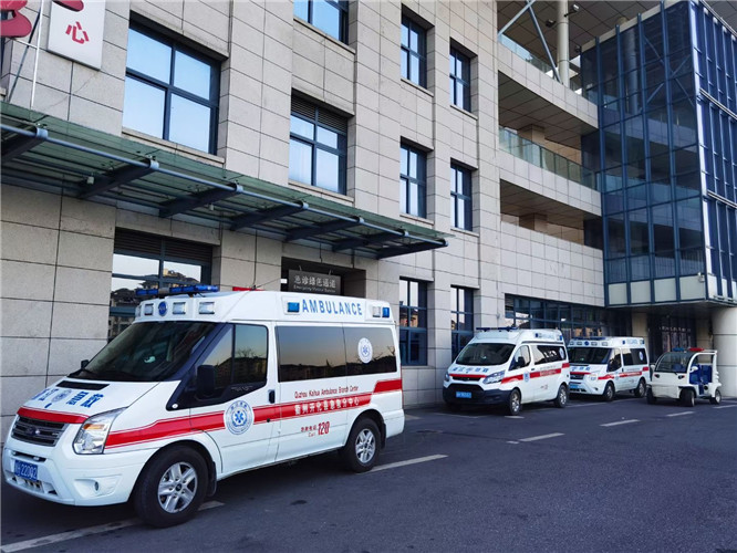 新巴尔虎左救护车出租服务案例4